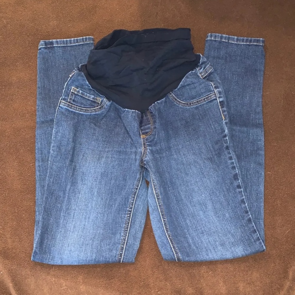 Jessica Simpson maternity skinny jeans